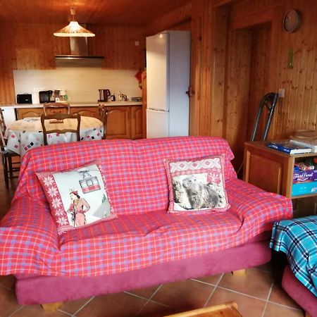 Bel Appartement Au Rez De Chaussee D'Un Chalet Jarrier Exterior foto