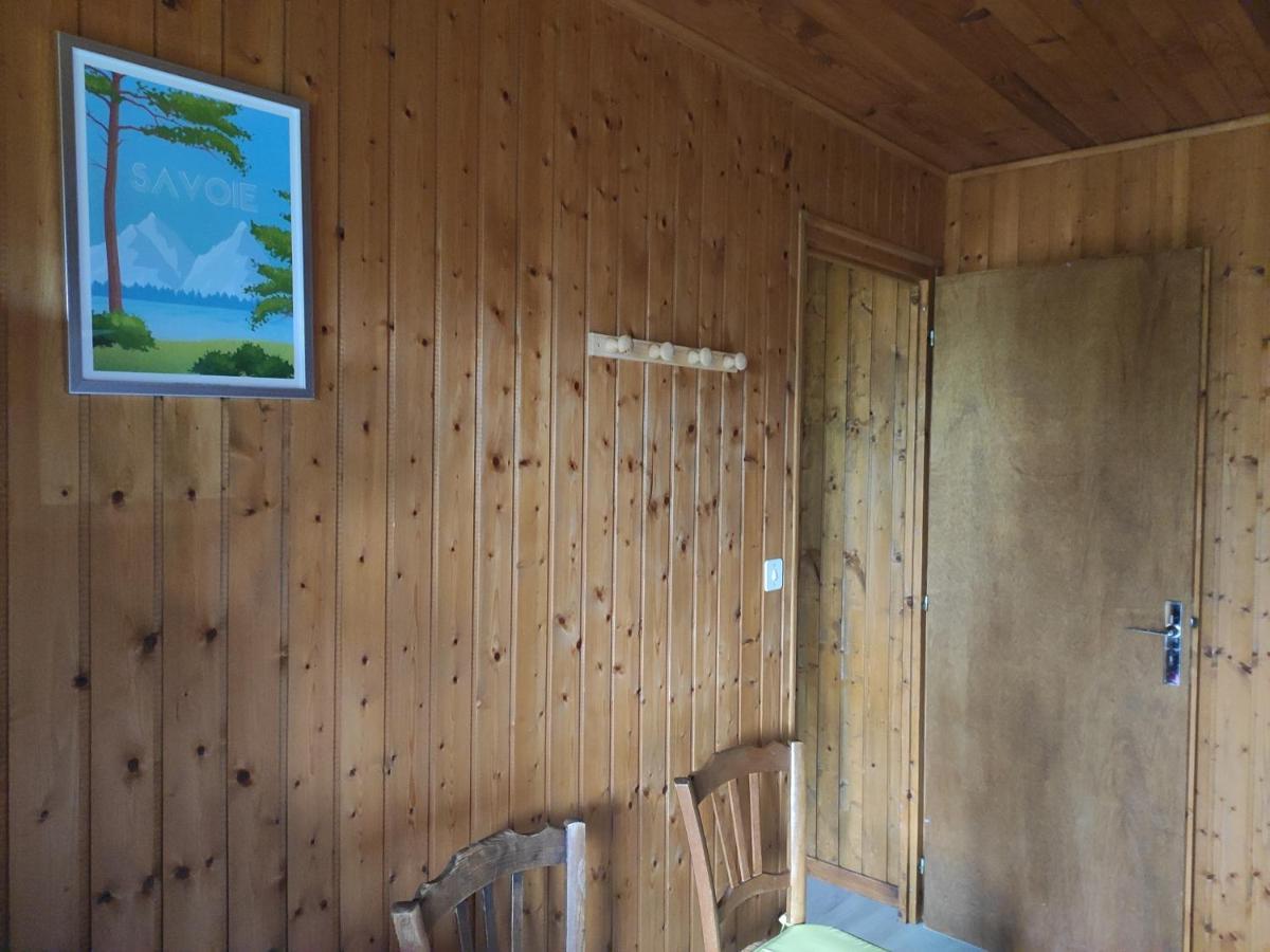 Bel Appartement Au Rez De Chaussee D'Un Chalet Jarrier Exterior foto
