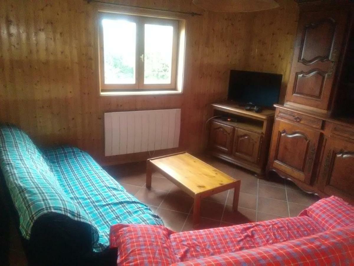 Bel Appartement Au Rez De Chaussee D'Un Chalet Jarrier Exterior foto