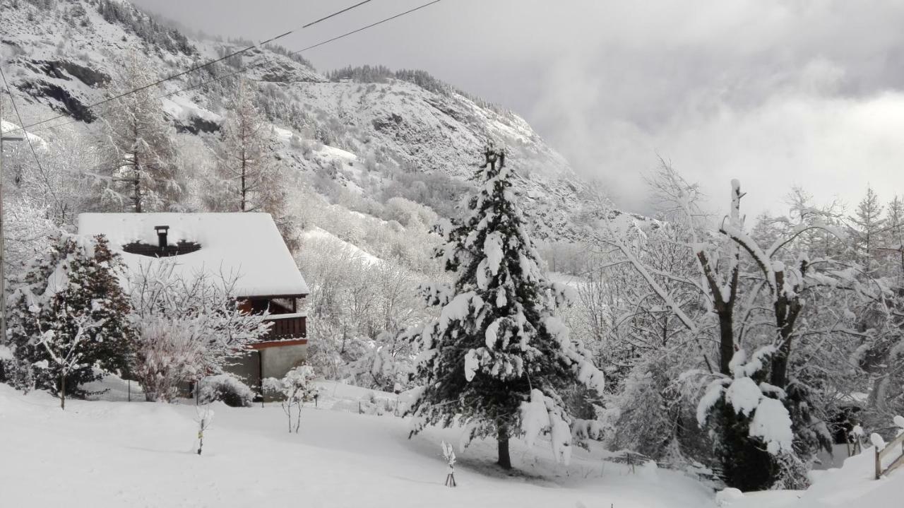 Bel Appartement Au Rez De Chaussee D'Un Chalet Jarrier Exterior foto